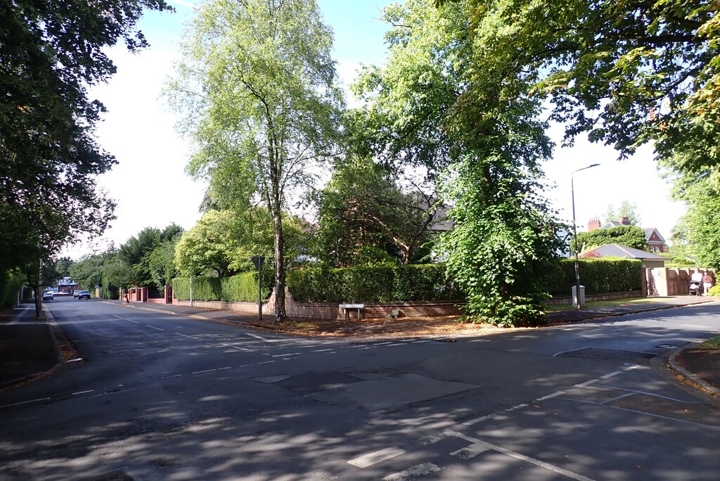 Ladybrook Road and Bramhall Park Road